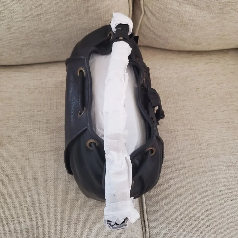 Frye Vivian Leather Bucket Bag in Black - NEW